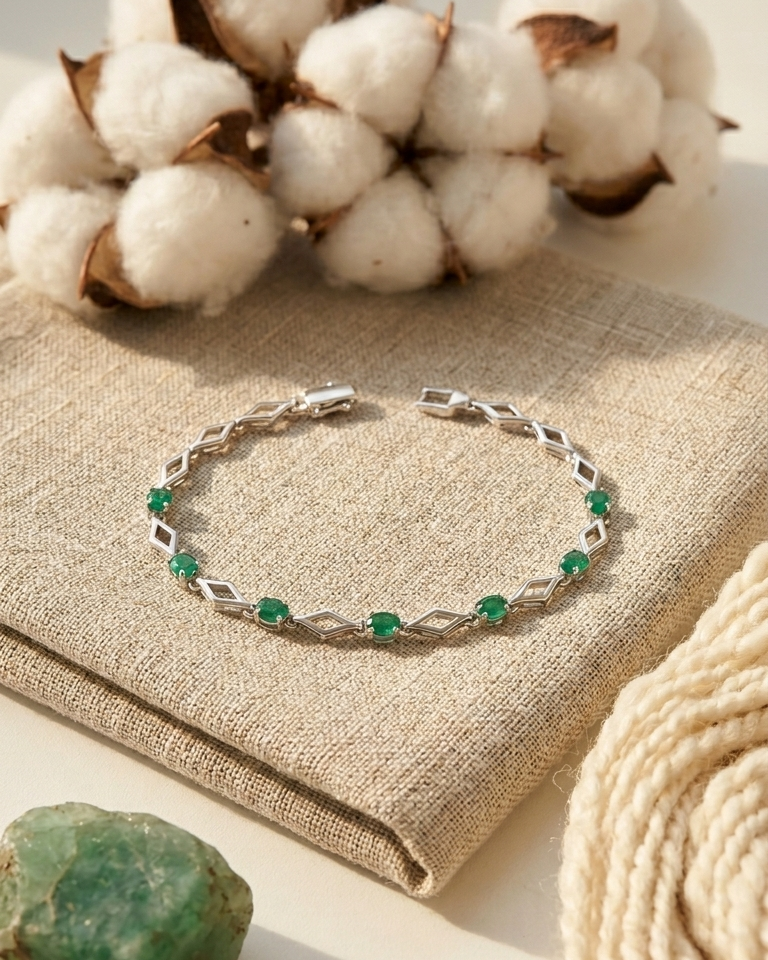 Celeste Emerald Link — view 1