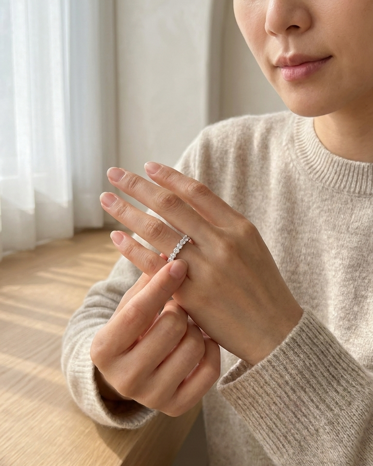 Nova Curve Diamond Ring