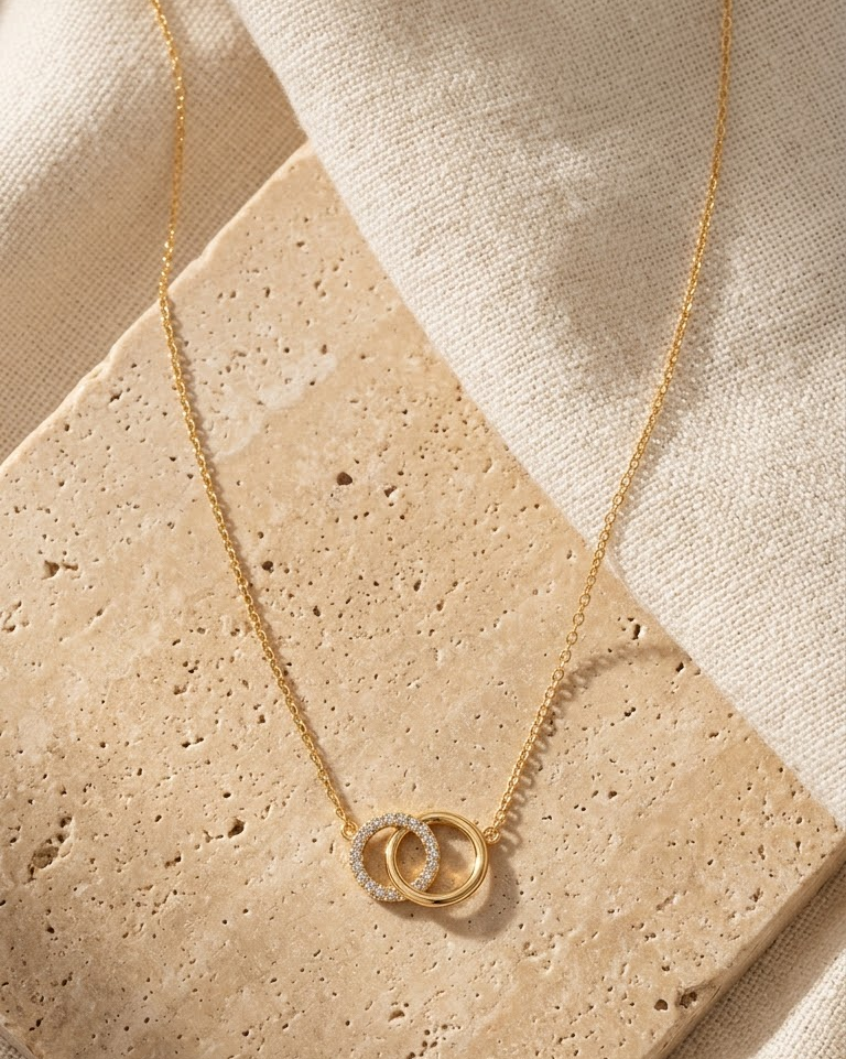 The Intertwined Necklace — view 1