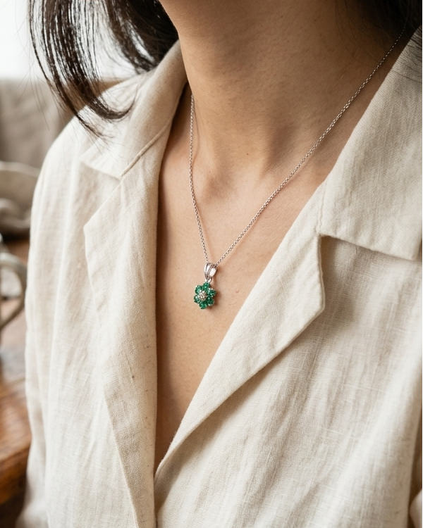 Flower pendant — view 3