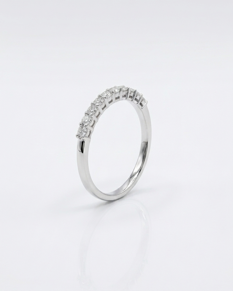 Nova Curve Diamond Ring