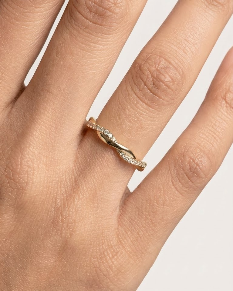 The Entwined Diamond Ring